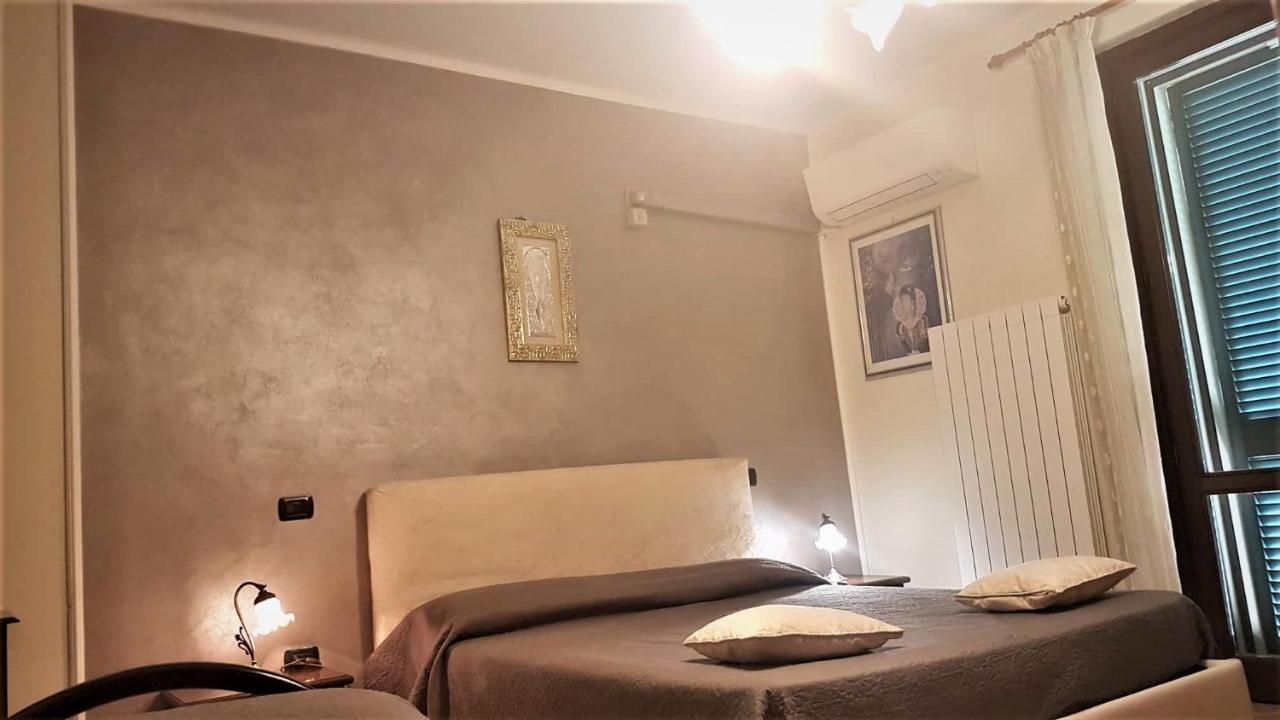 Bed and Breakfast Elisa House à Foligno Extérieur photo