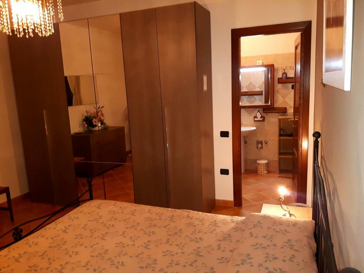 Bed and Breakfast Elisa House à Foligno Extérieur photo